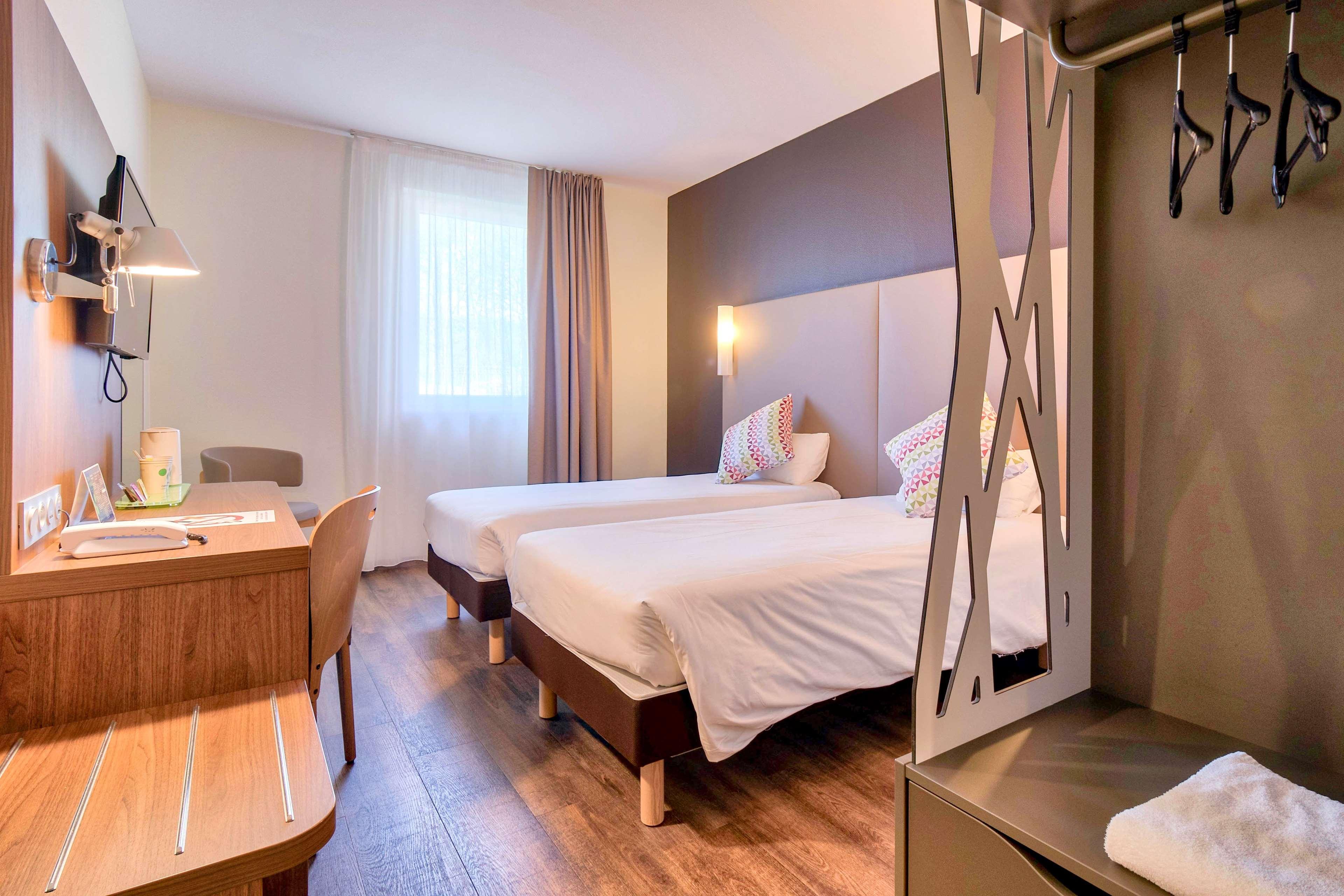 Hotel Campanile Saint Jean De Luz Esterno foto