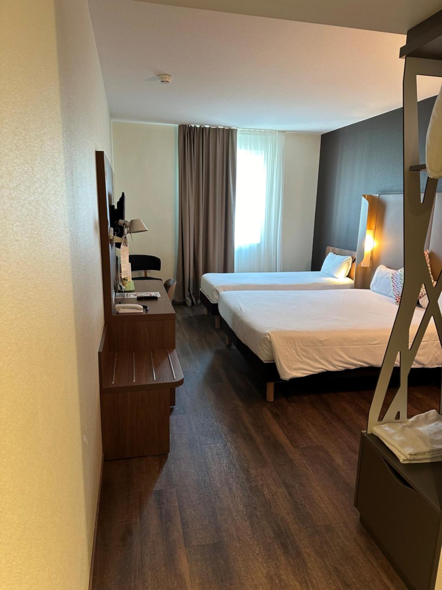 Hotel Campanile Saint Jean De Luz Esterno foto